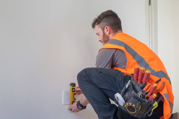 Best Licensed Electrician  in Long Beach, WA